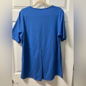 NWOT tunic length top (pic is back)
